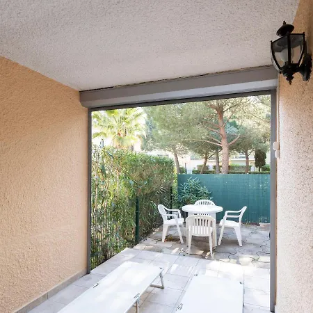 1 Bedroom For 4 Agde