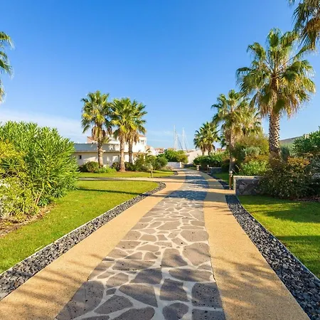 1 Bedroom For 4 * Agde