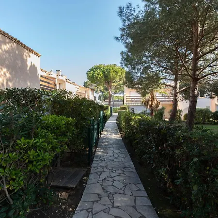 1 Bedroom For 4 Agde