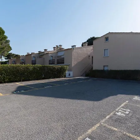 1 Bedroom For 4 Agde